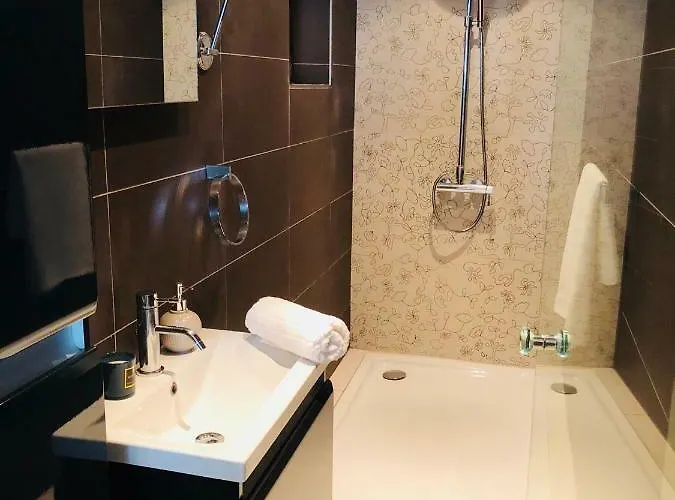 Window On The Sea * סיינט פול ביי