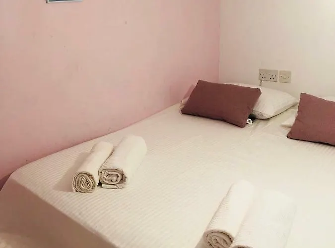 Window On The Sea סיינט פול ביי