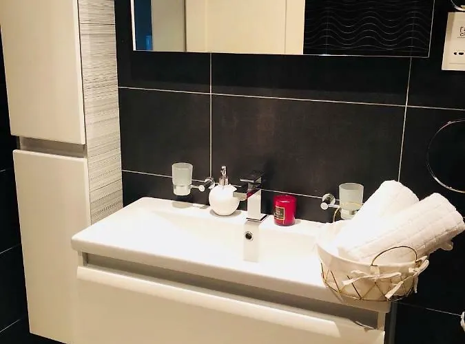 Window On The Sea דירה